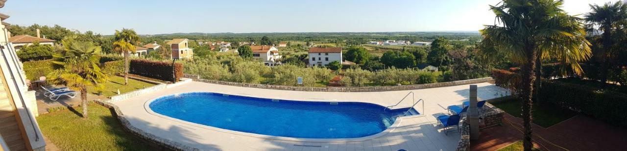 Holiday Home Marina กาชเตลีร์ ภายนอก รูปภาพ