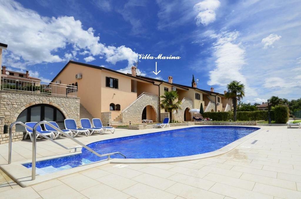 Holiday Home Marina กาชเตลีร์ ภายนอก รูปภาพ
