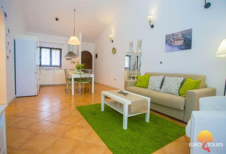 Holiday Home Marina กาชเตลีร์ ภายนอก รูปภาพ