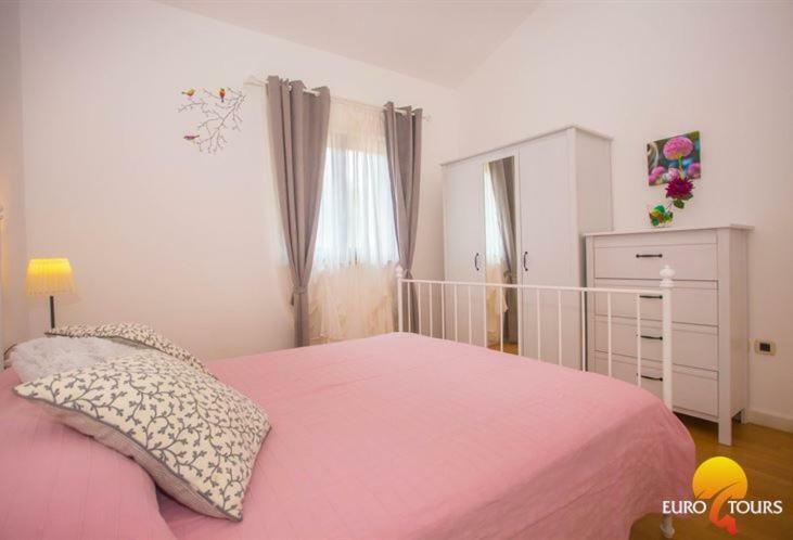 Holiday Home Marina กาชเตลีร์ ภายนอก รูปภาพ