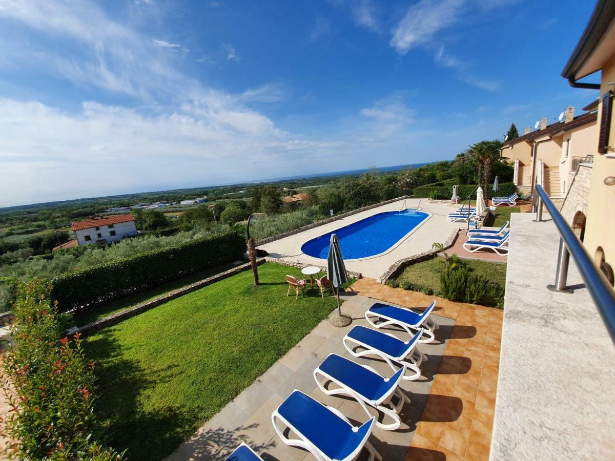 Holiday Home Marina กาชเตลีร์ ภายนอก รูปภาพ